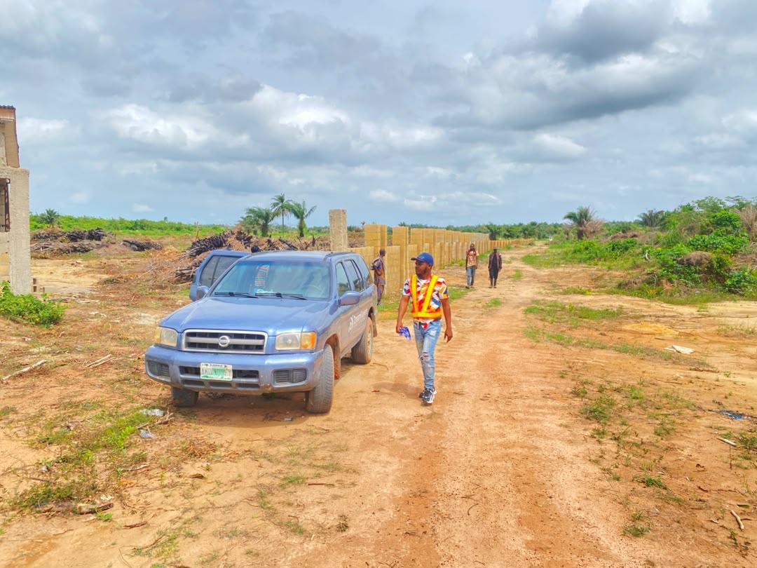 Epe Club Estate